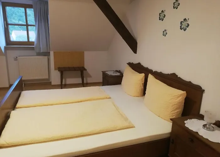 여관 Gaststaette Liebl Wiesent